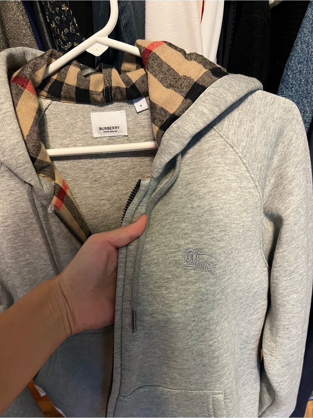Like new Burberry hoodie - Picture 2 of 8